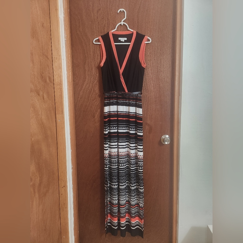 Liz Claiborne Maxi Dress Size Small without sleeves with belt